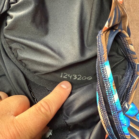 Lands' End Women's 14-22W, 14 LONG Wrap Underwire Tankini Swimsuit Top Deep Sea - Picture 10 of 13